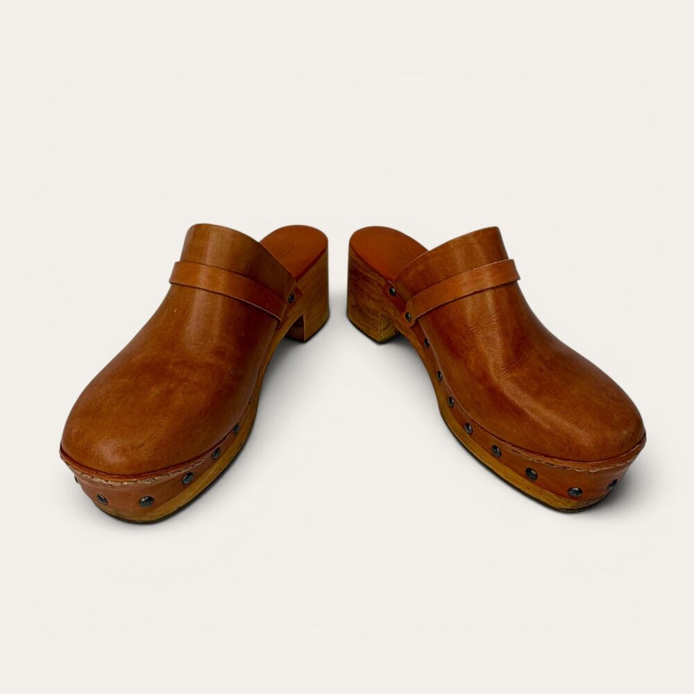 Free People Leather Clogs Size 39 (approx. US 8.5)